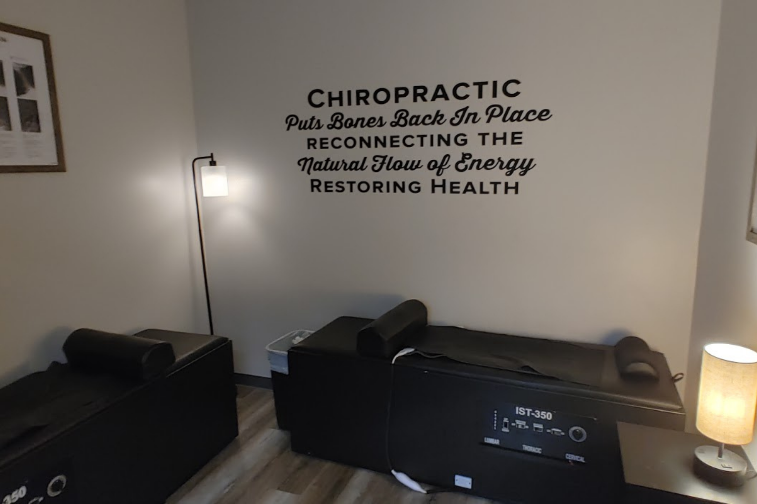 Have a Herniated Disc? A Chiropractor Can Help - Macomb Township  Chiropractic